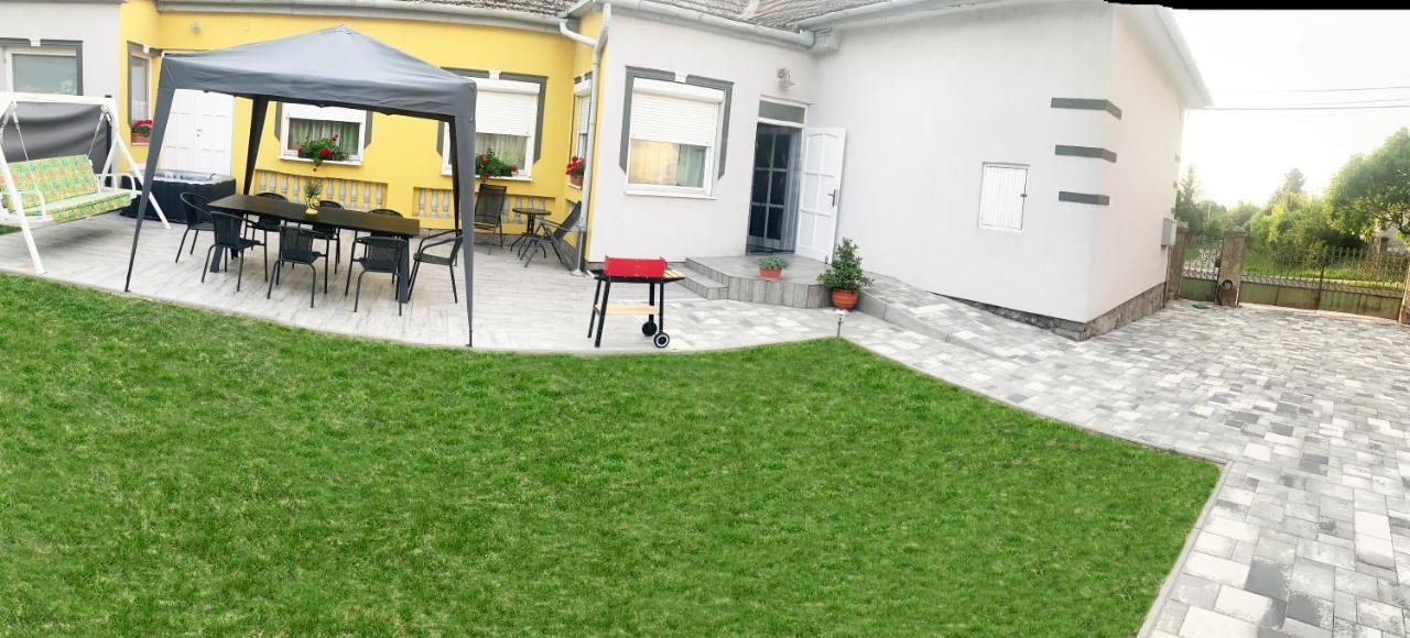Viktor Apartmanhaz Zamárdi Exterior foto